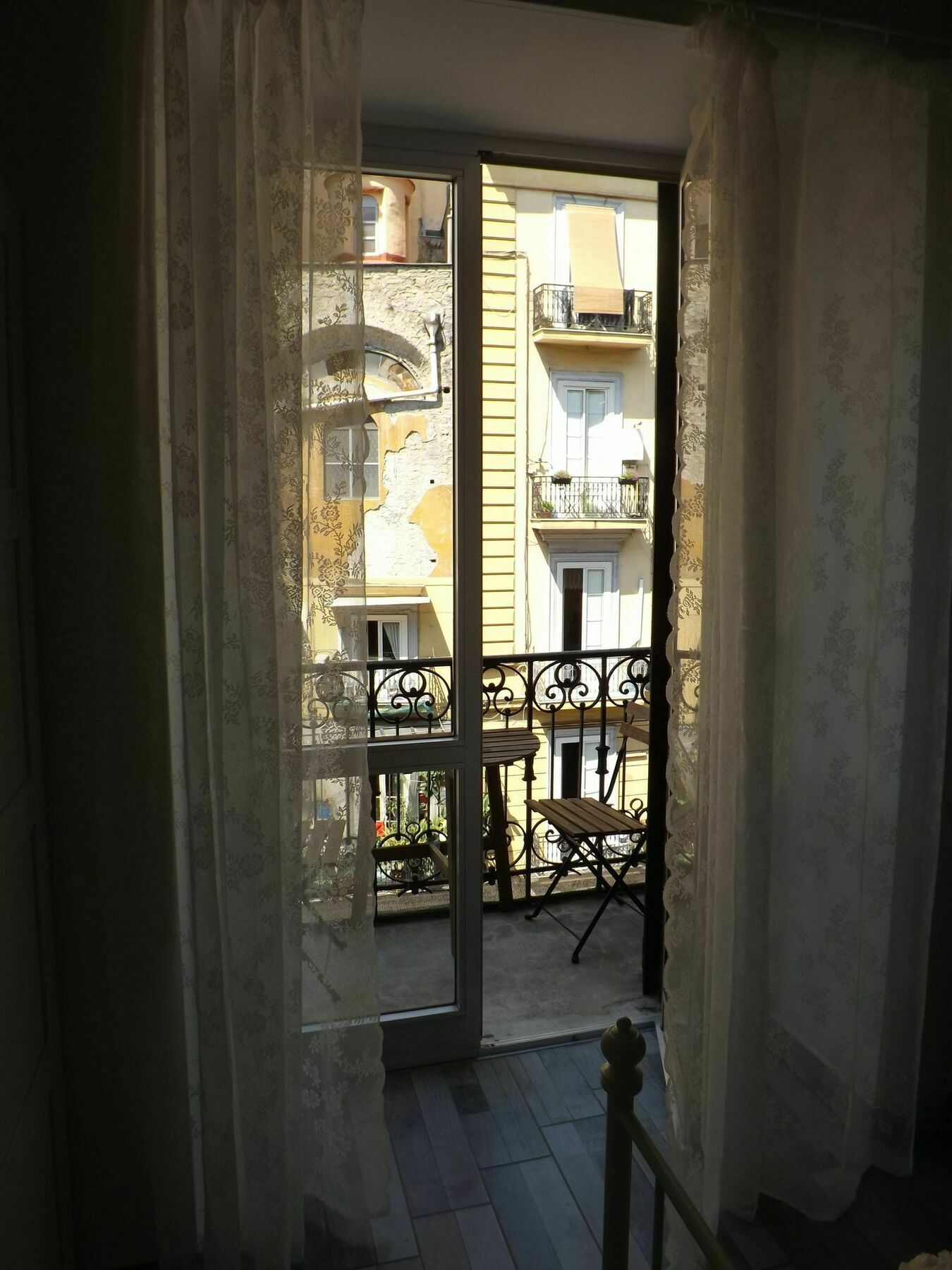 ナポリ Domus Alma Bed & Breakfast エクステリア 写真