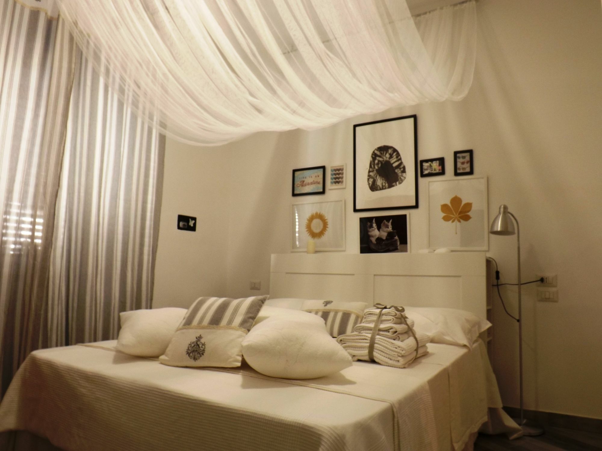 ナポリ Domus Alma Bed & Breakfast エクステリア 写真