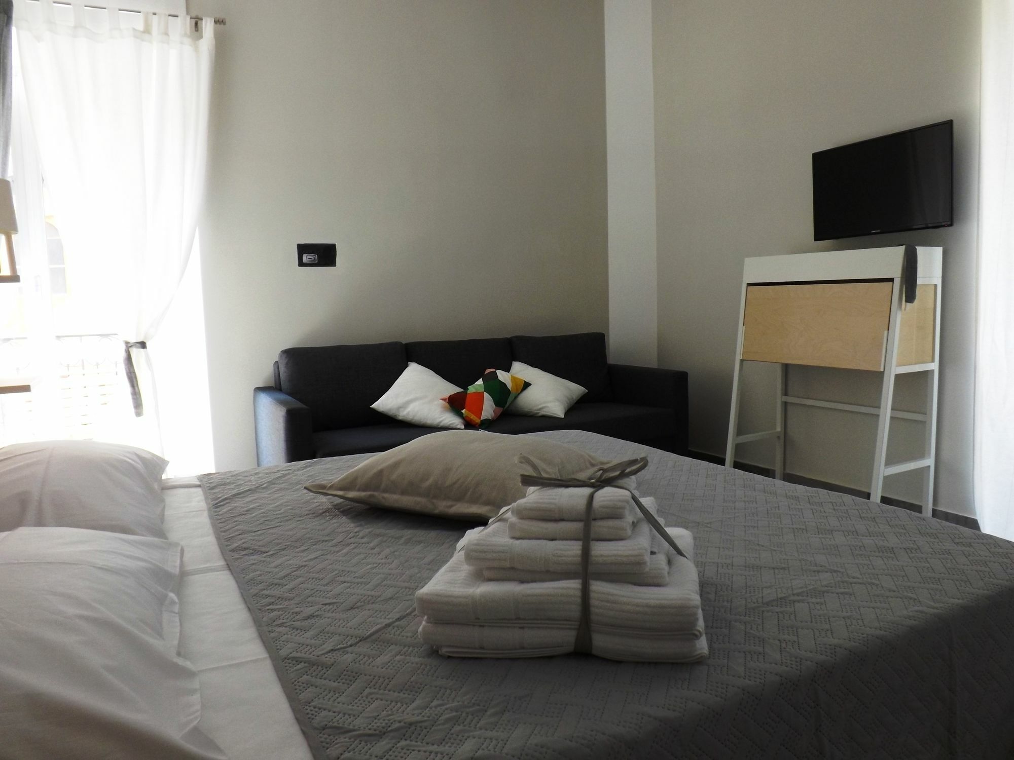 ナポリ Domus Alma Bed & Breakfast エクステリア 写真
